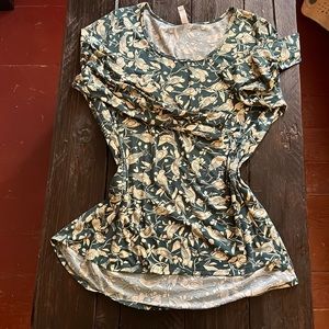 🌸💐 CUTE Bird print 3XL LuLaRoe Lynnae Top
